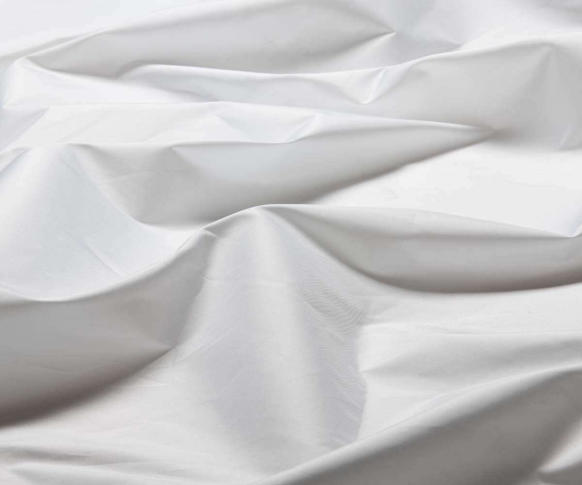 Chiffon: tessuto leggero 100% poliestere idrorepellente